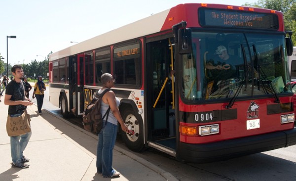 Giao Thông Công Cộng Tại Mỹ: Hướng Dẫn Đi Lại, Giá Vé Và Thẻ Sinh Viên 4 phuong tien di chuyen o my va nhung dieu du hoc sinh nen biet 3 Giao Thông Công Cộng Tại Mỹ: Hướng Dẫn Đi Lại, Giá Vé Và Thẻ Sinh Viên