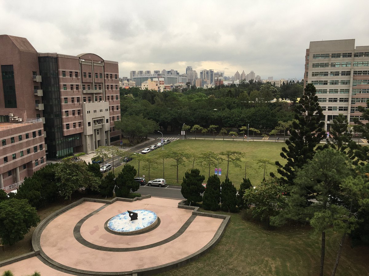 Review Tsinghua University
