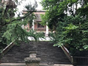 18 caption Review Yunnan University: Đánh Giá Chất Lượng Đào Tạo và Môi Trường Học Tập