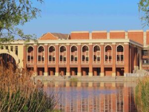 7a59d201gy1hxizo8e20nj213z0u0wrc edited Review Zhejiang Sci‑Tech University: Đánh Giá Chất Lượng Đào Tạo và Cơ Hội Nghề Nghiệp