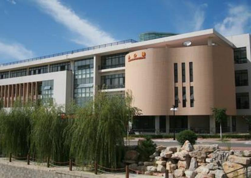 Review Shanghai Normal University
