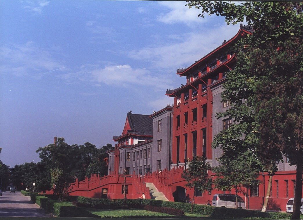 9 caption Review Sichuan University: Chất lượng giảng dạy và cơ hội nghề nghiệp