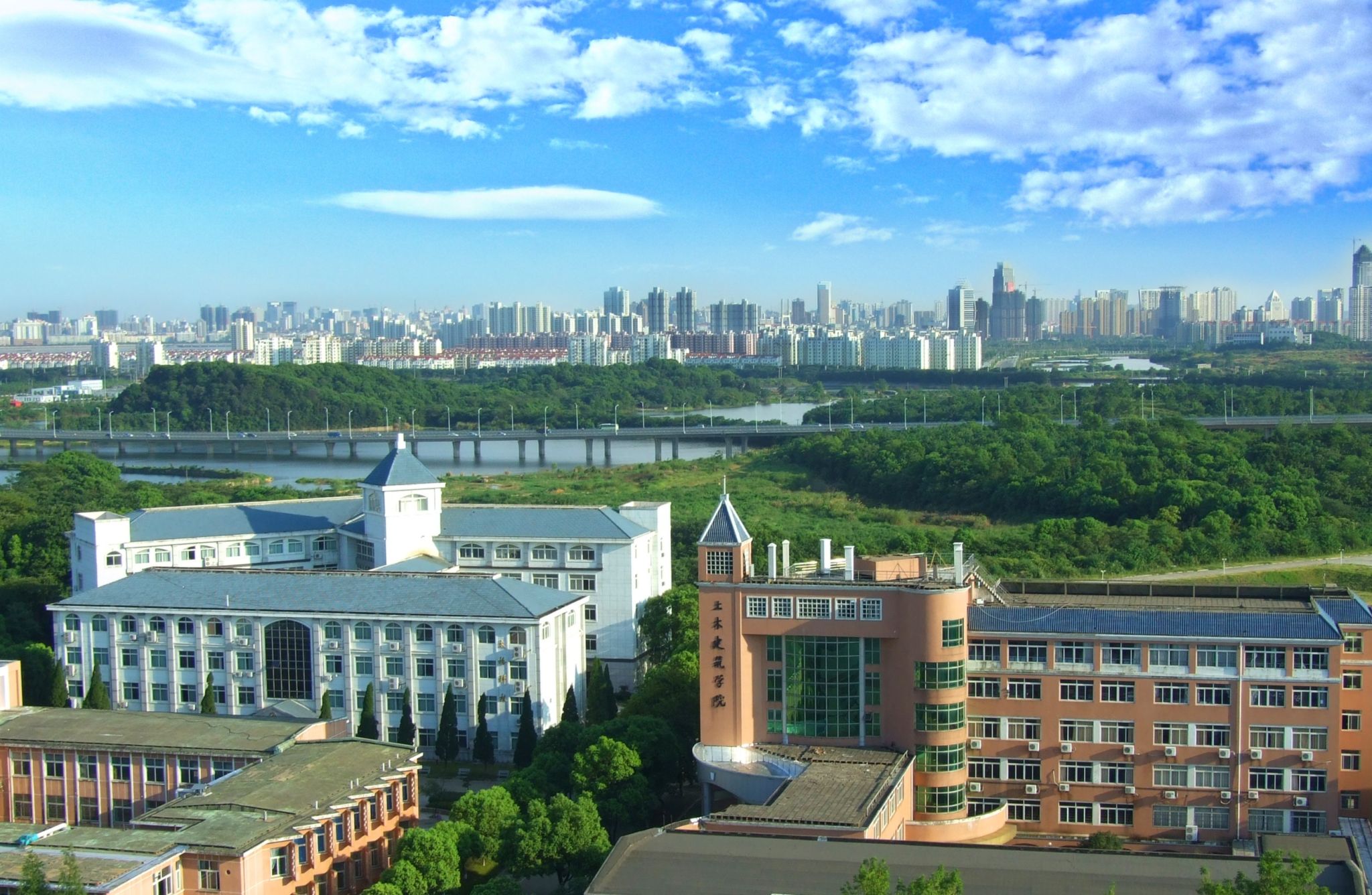 Review East China Jiaotong University